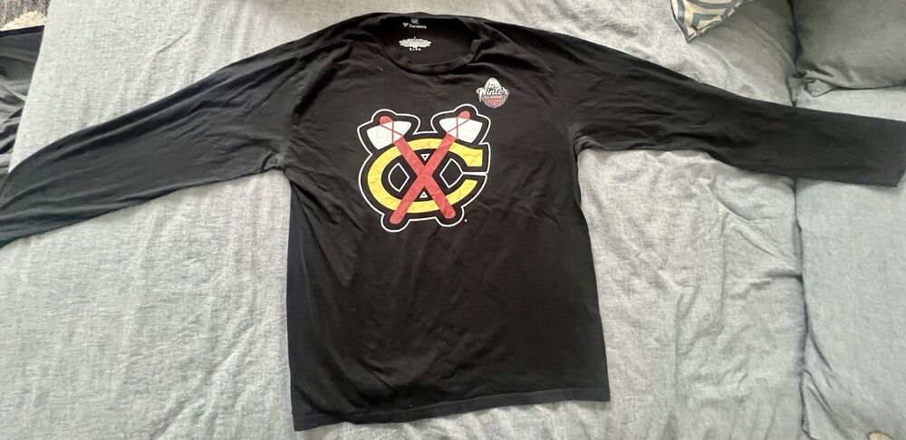 Chicago Blackhawks 2017 NHL Winter Classic Fanatics Long Sleeve Shirt Large